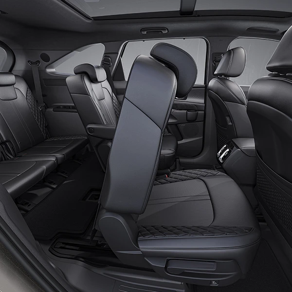 Interior 02