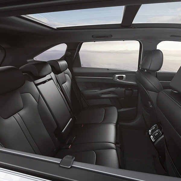 Interior 08