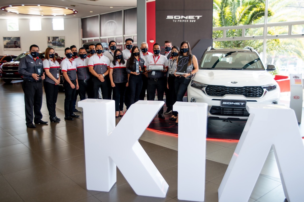 KIA GUATEMALA RECIBE PREMIO PLATIUM PRESTIGE AWARD 2021